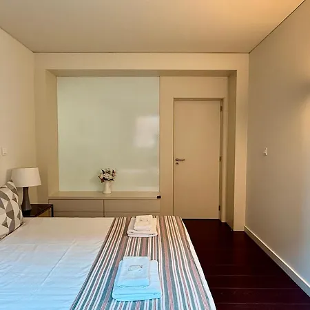 Fernando Pessoa Expo Apartment Lisbon